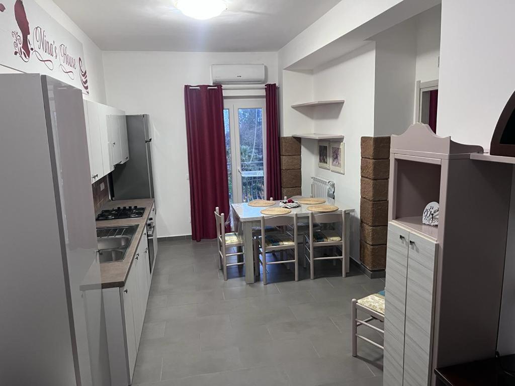 Апартаменти Nina'S House 2 A 300 Metri Dal Mare Santa Caterina Dello Ionio Marina Екстер'єр фото